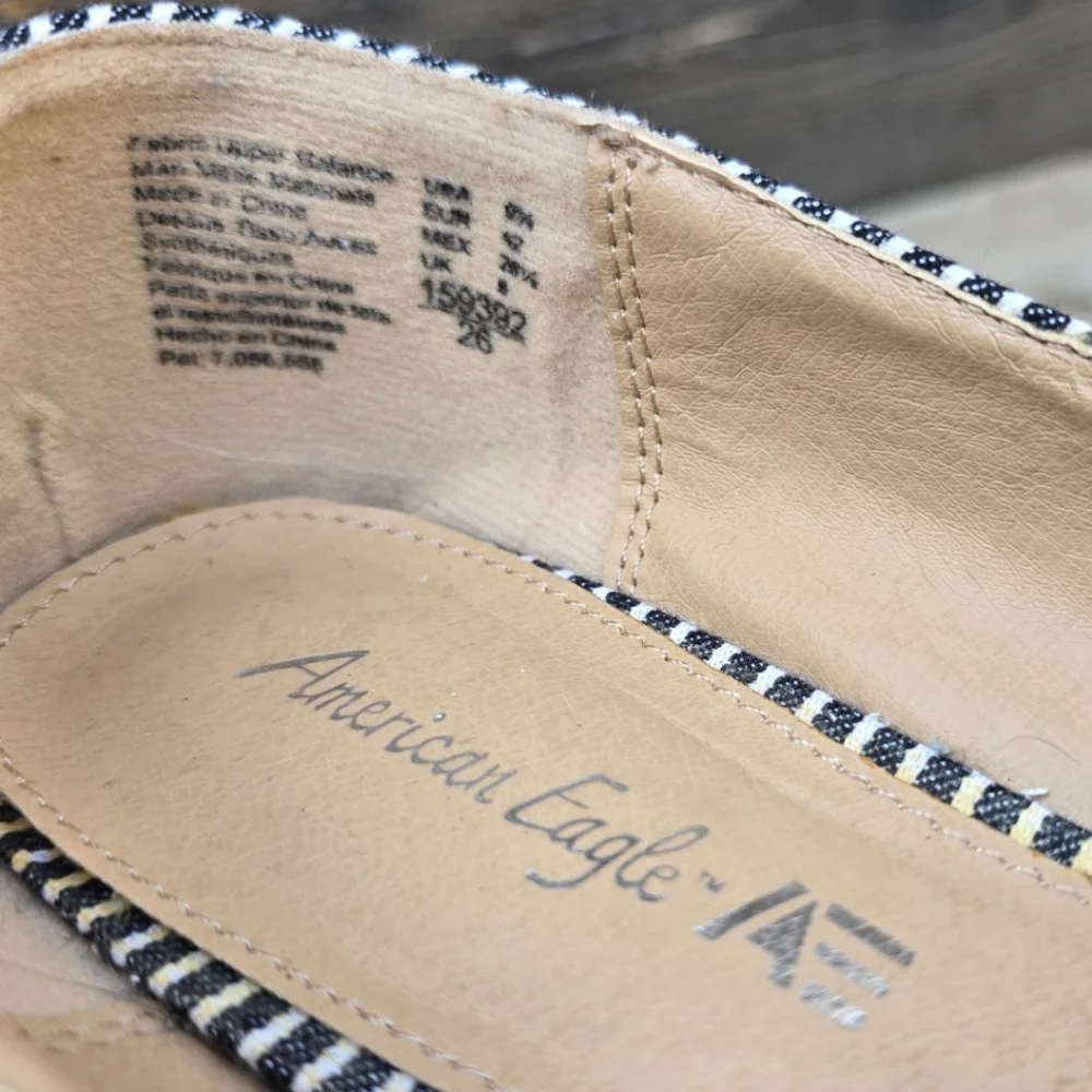 American Eagle by Payless Coastal Nautical Striped Espadrille Comfort Wedge 9.5M
